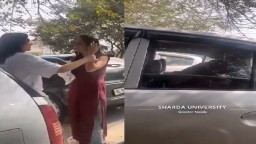 Sexy Noida University girl outdoor sex in car